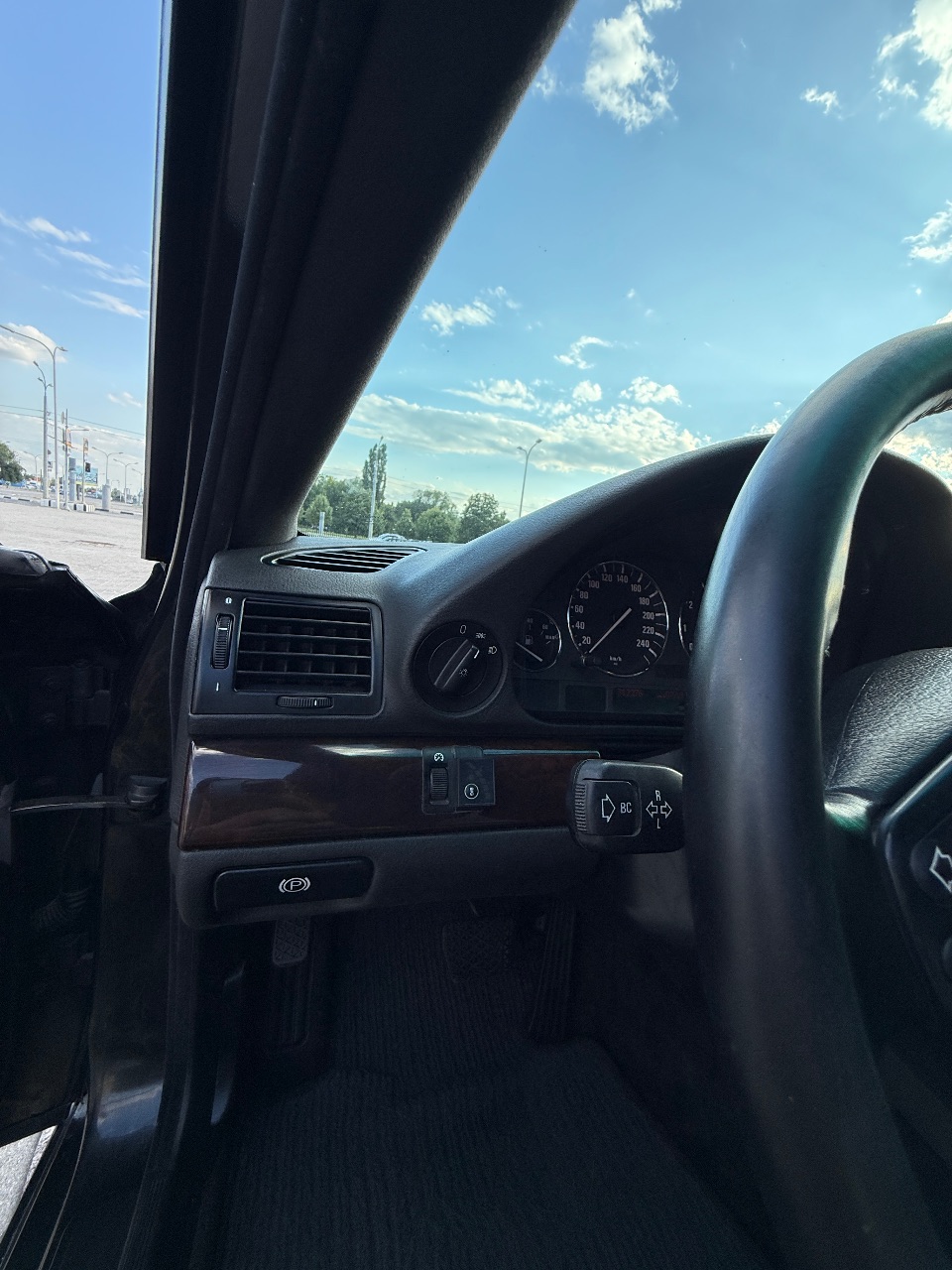 BMW 7 серії - фото 6