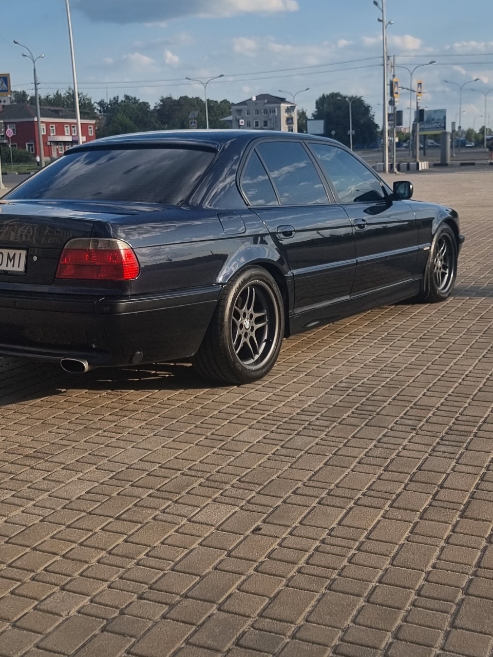 BMW 7 серії - фото 3