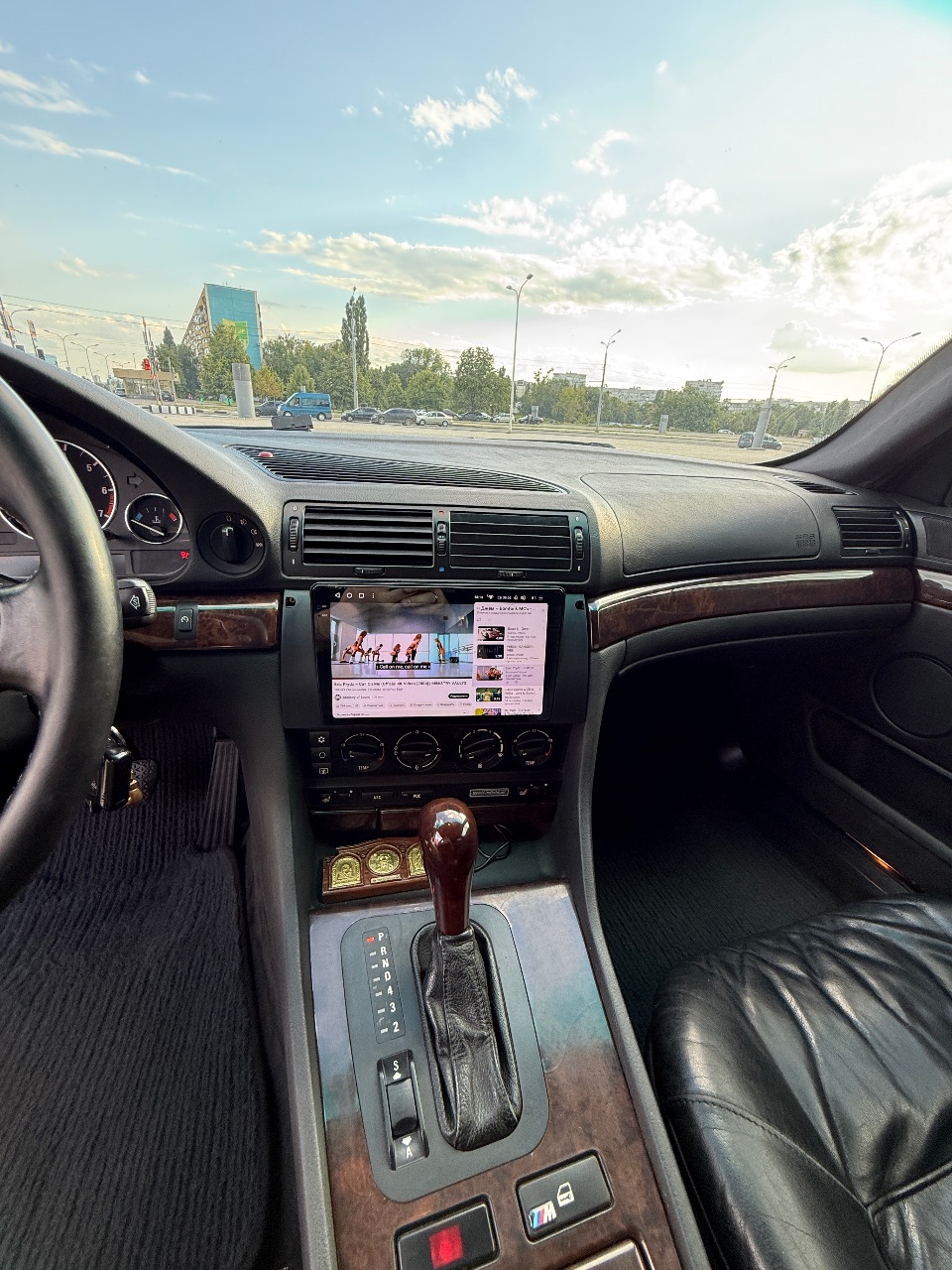 BMW 7 серії - фото 8