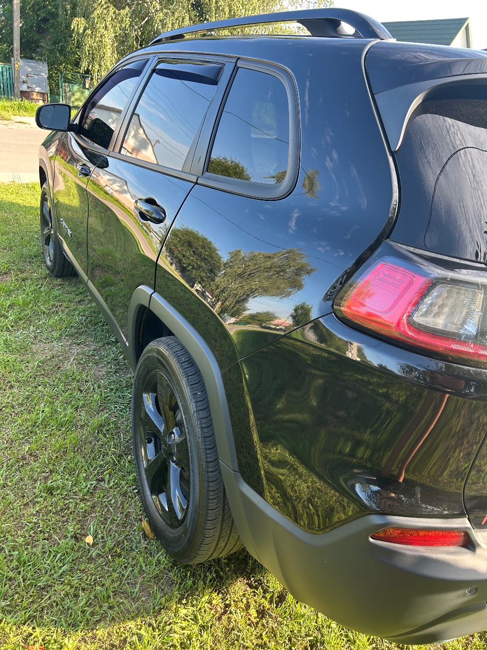 Jeep Cherokee - фото 10