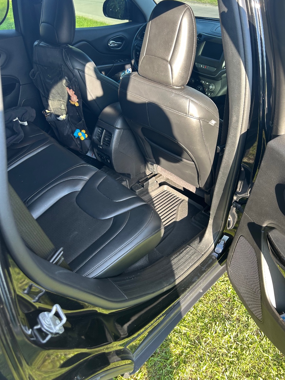 Jeep Cherokee - фото 22