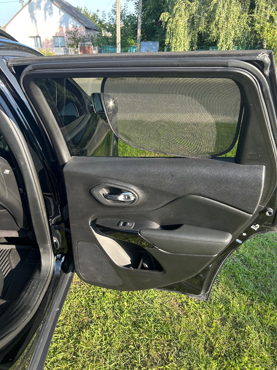 Jeep Cherokee - фото 20