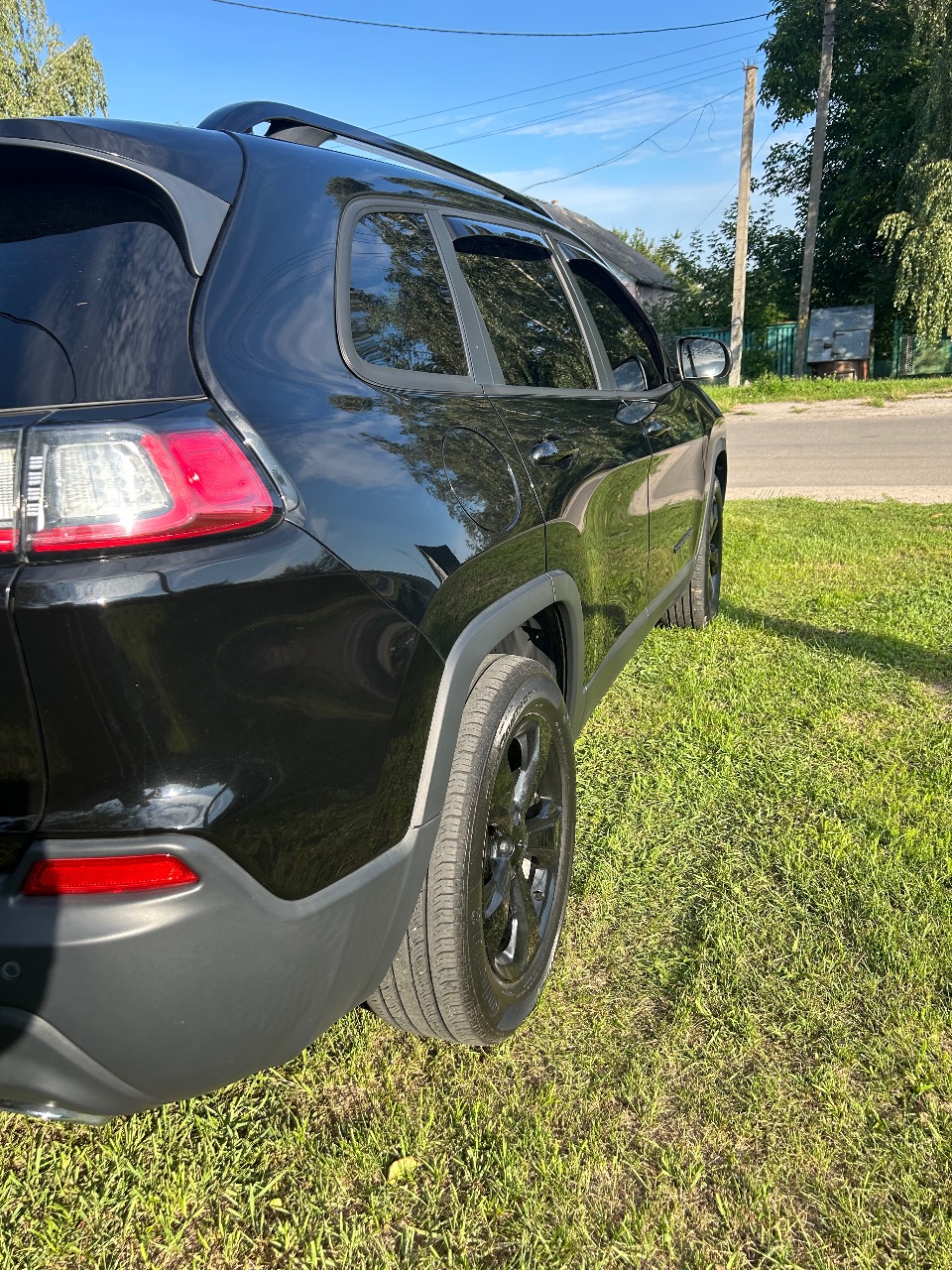 Jeep Cherokee - фото 9