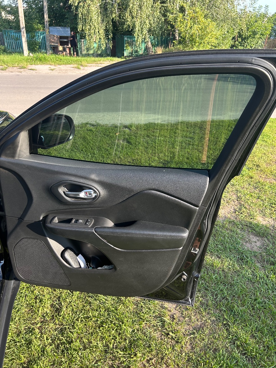 Jeep Cherokee - фото 23