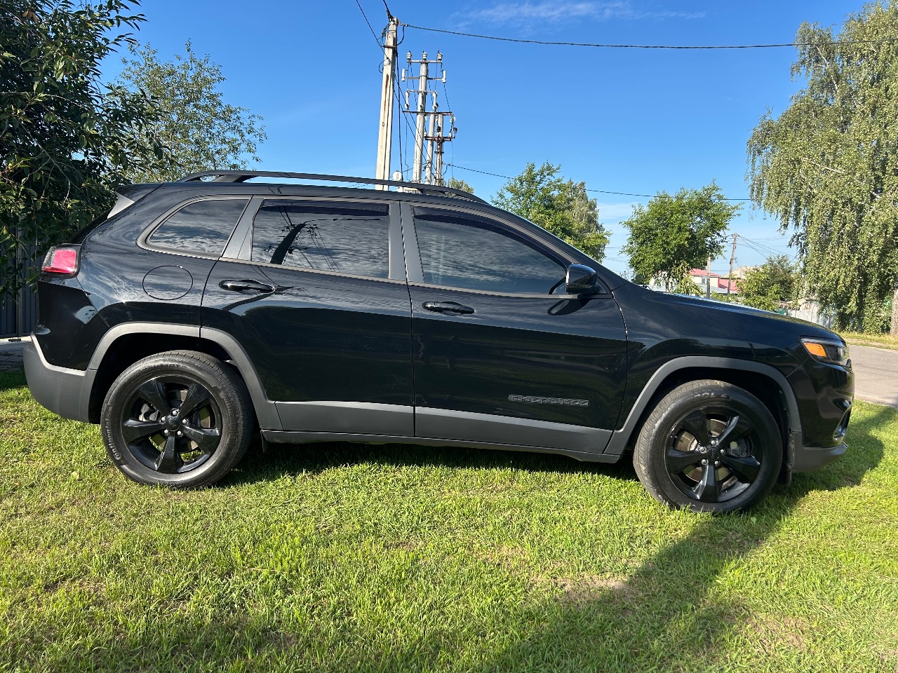 Jeep Cherokee - фото 8