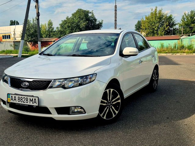 Kia Cerato - фото 1