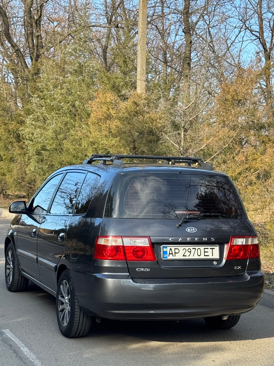 Kia Carens - фото 5