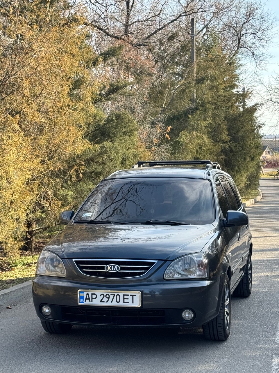 Kia Carens - фото 3