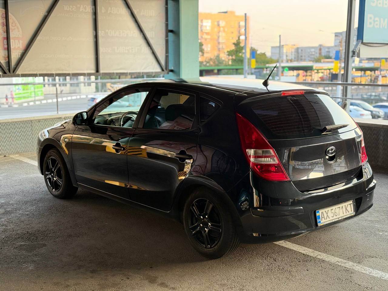 Hyundai i30 - фото 6