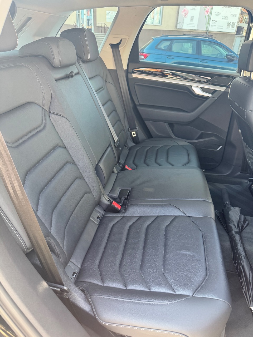 Volkswagen Touareg - фото 17