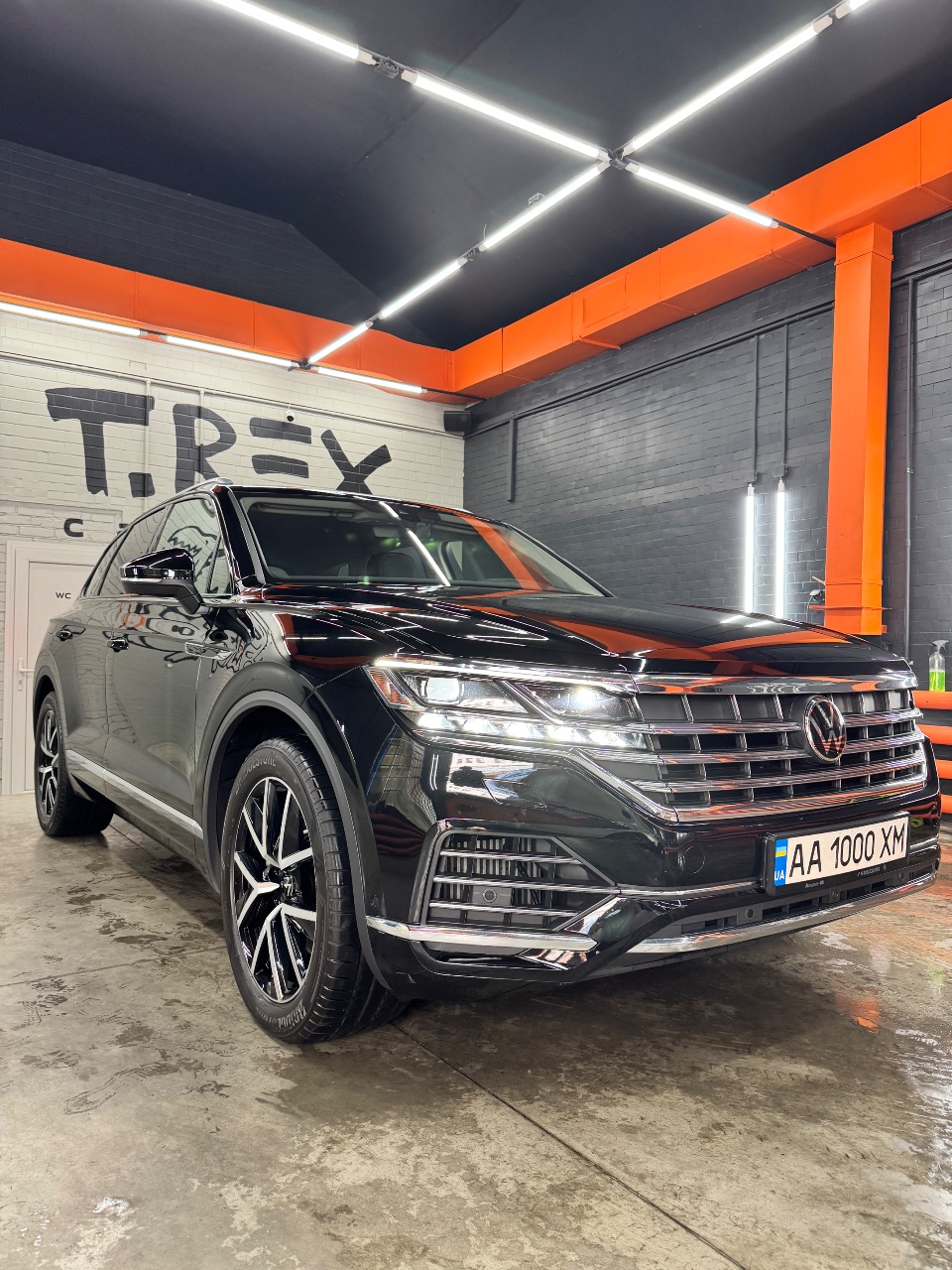 Volkswagen Touareg - фото 7