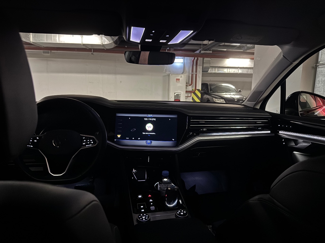 Volkswagen Touareg - фото 12