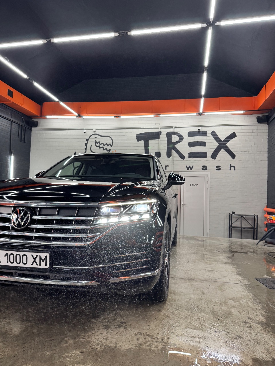 Volkswagen Touareg - фото 9