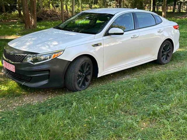 Kia Optima - фото 3