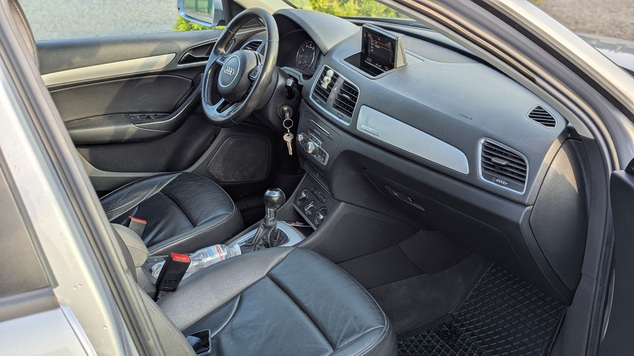 Audi Q3 - фото 11