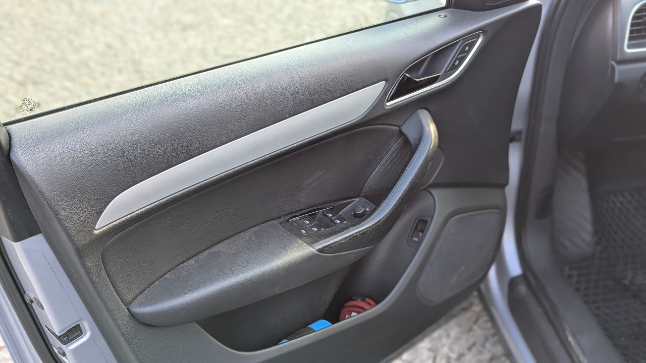 Audi Q3 - фото 9