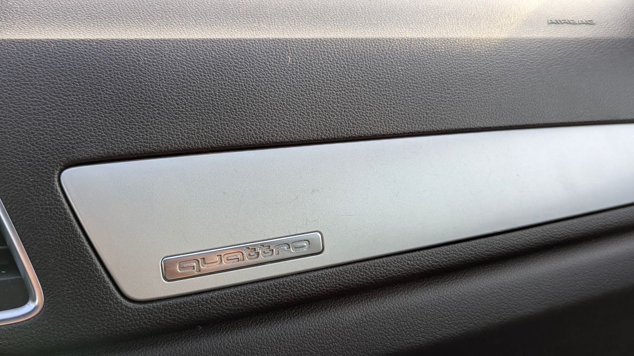 Audi Q3 - фото 19