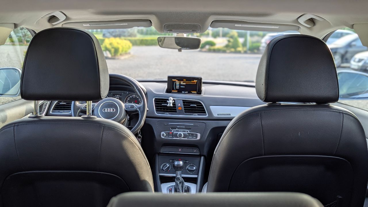 Audi Q3 - фото 7