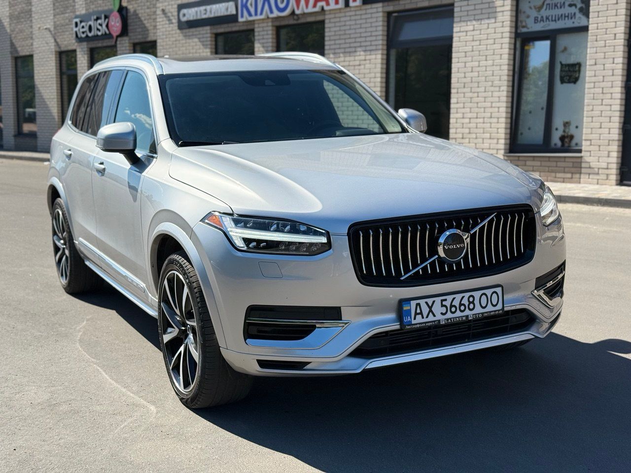 Volvo XC90 - фото 3