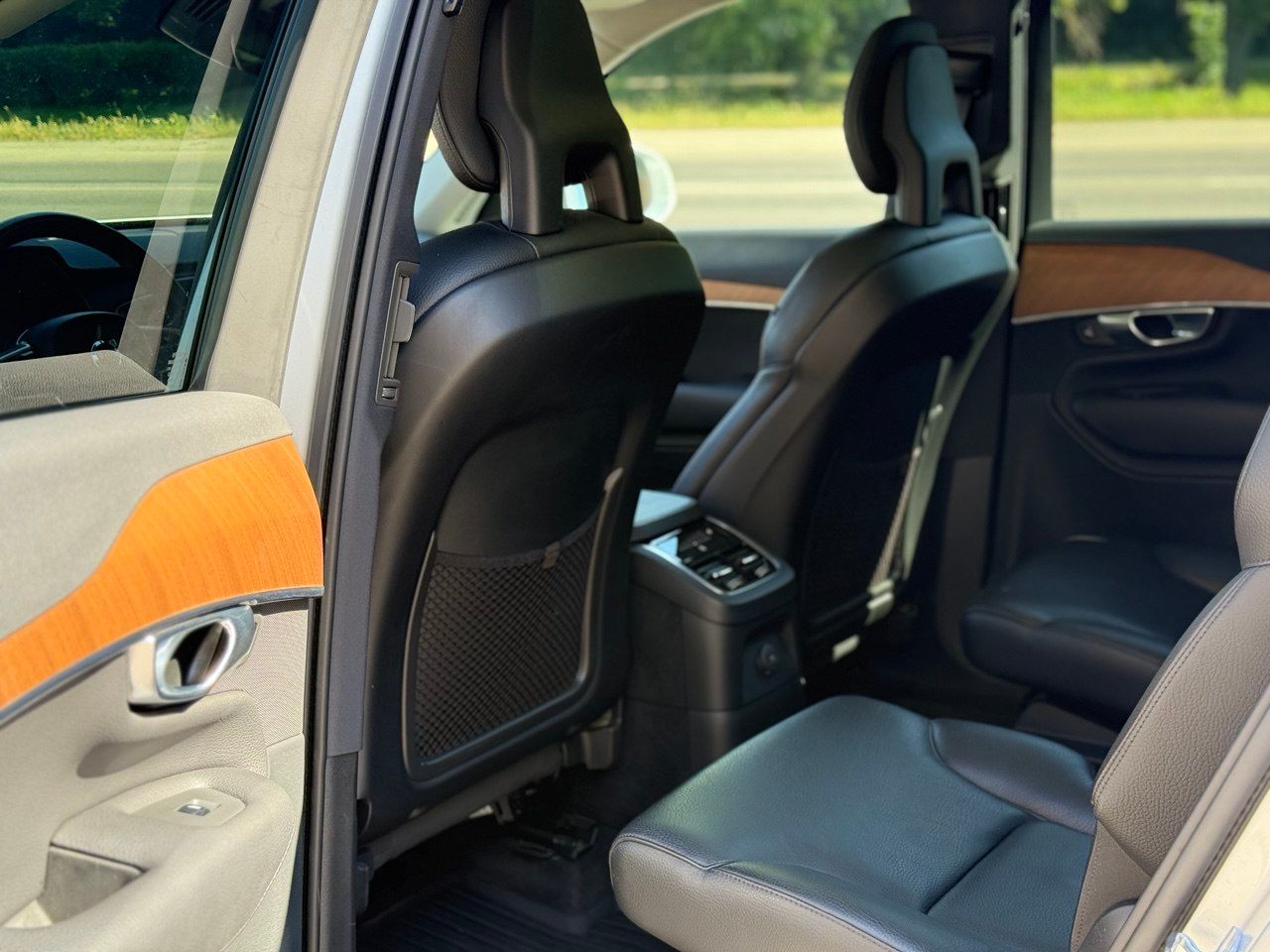 Volvo XC90 - фото 14