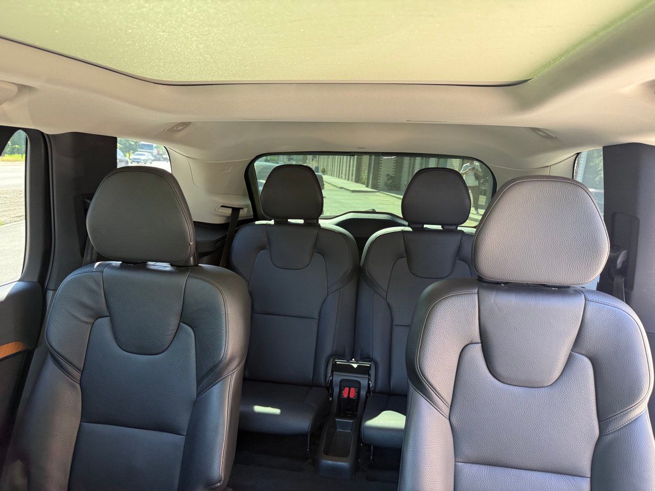 Volvo XC90 - фото 17