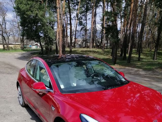 Tesla Model 3 - фото 2