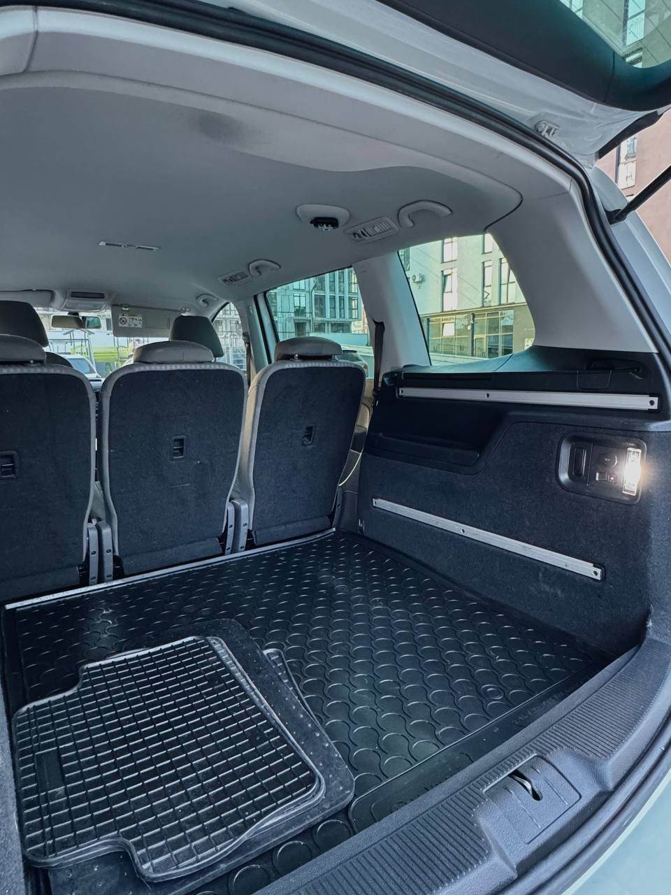 SEAT Alhambra - фото 27