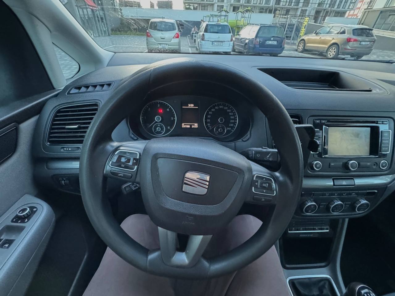 SEAT Alhambra - фото 15