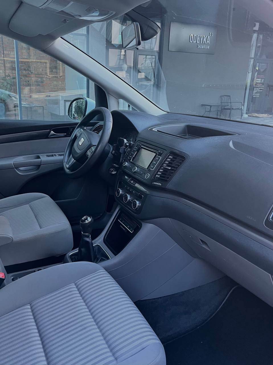 SEAT Alhambra - фото 9