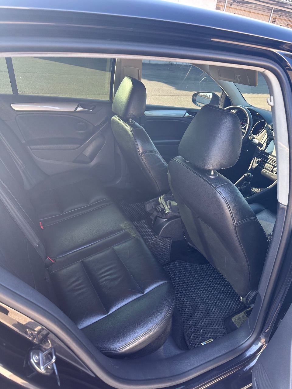 Volkswagen Golf - фото 9