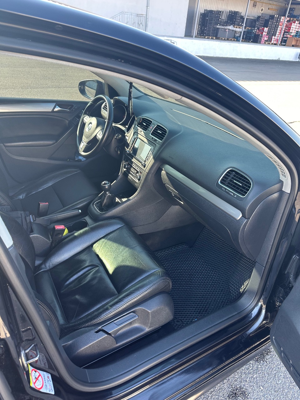 Volkswagen Golf - фото 8