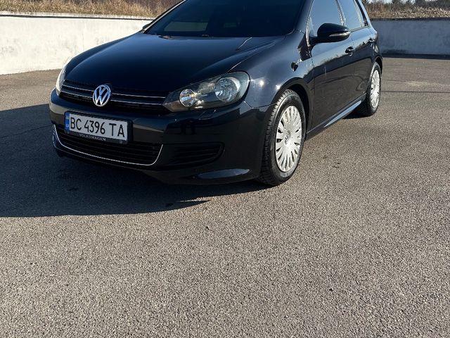 Volkswagen Golf - зображення 1