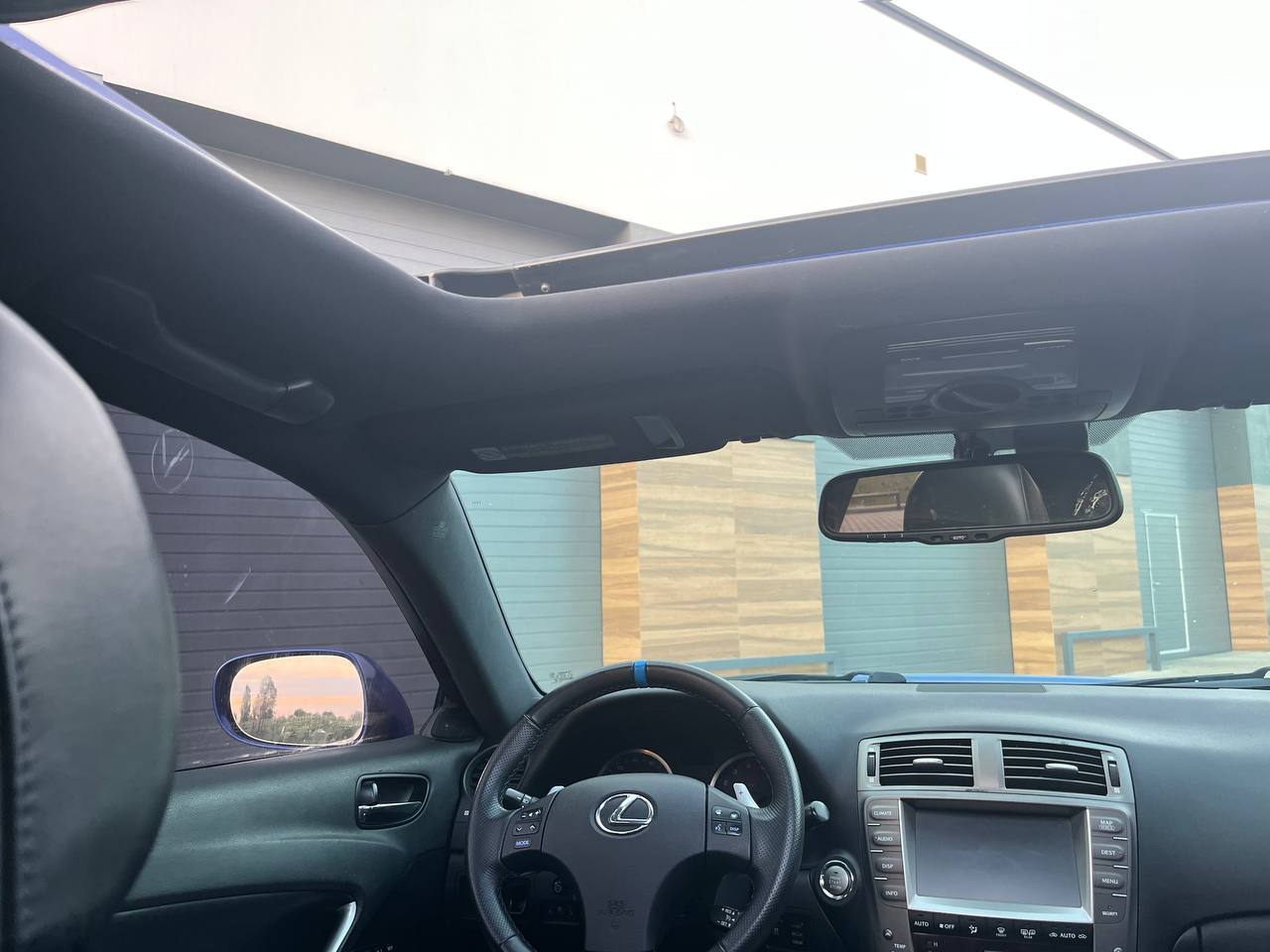 Lexus IS - фото 34