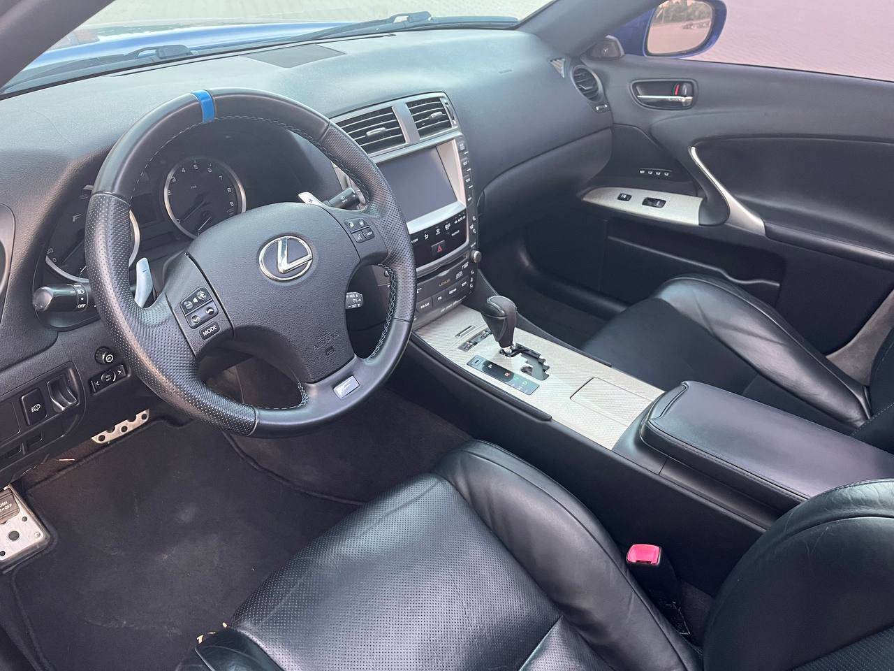 Lexus IS - фото 26