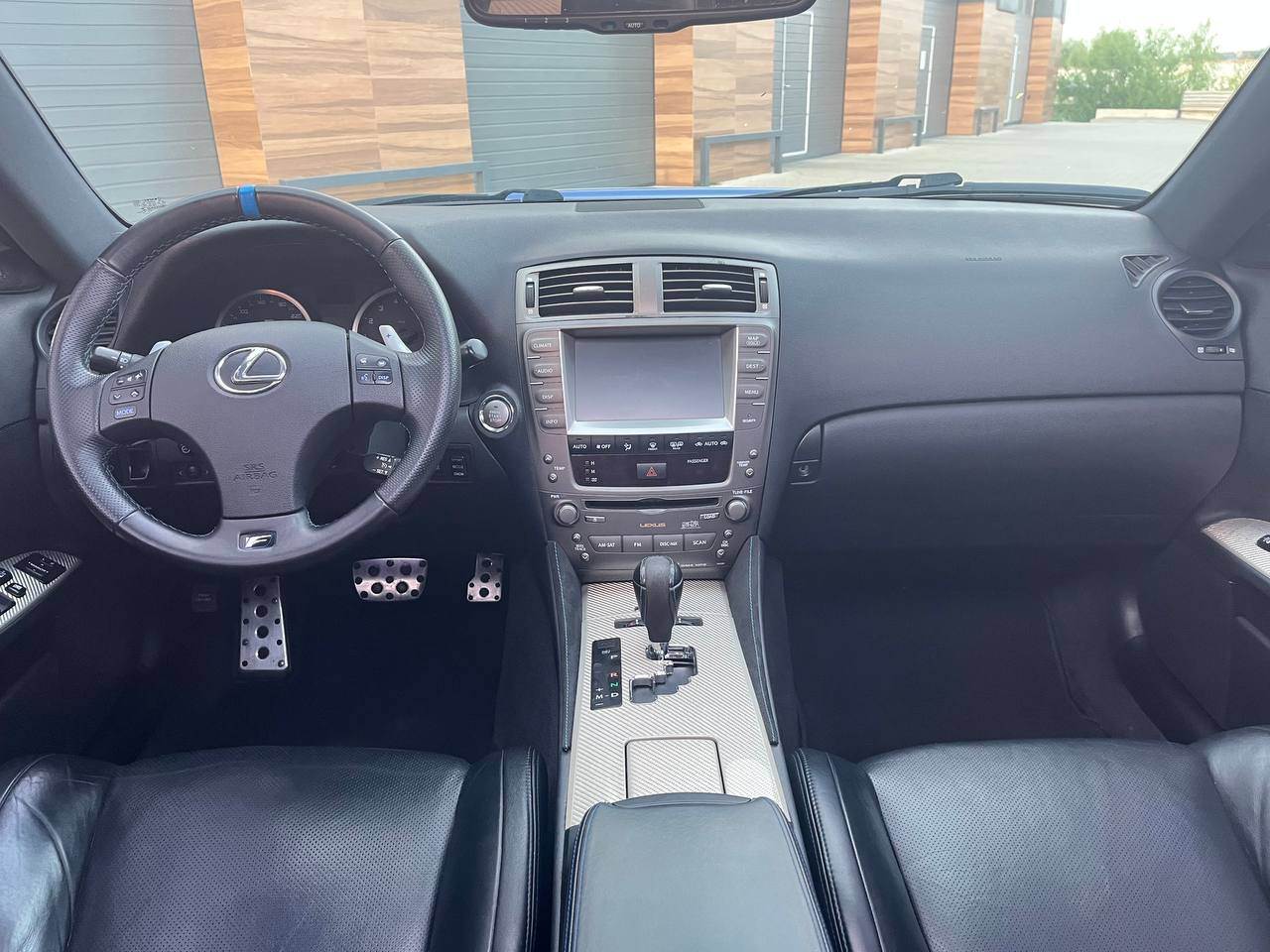 Lexus IS - фото 32