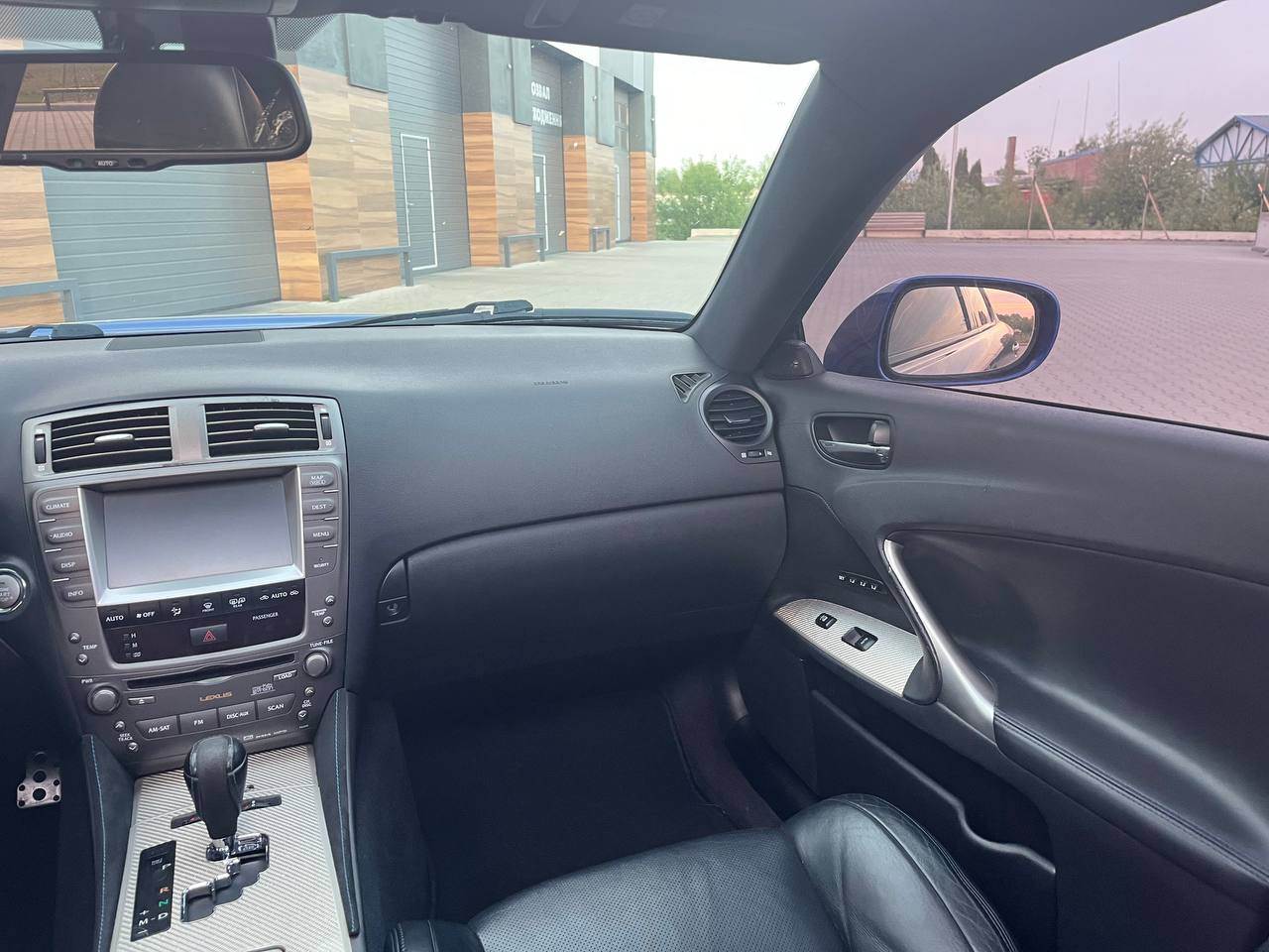 Lexus IS - фото 28