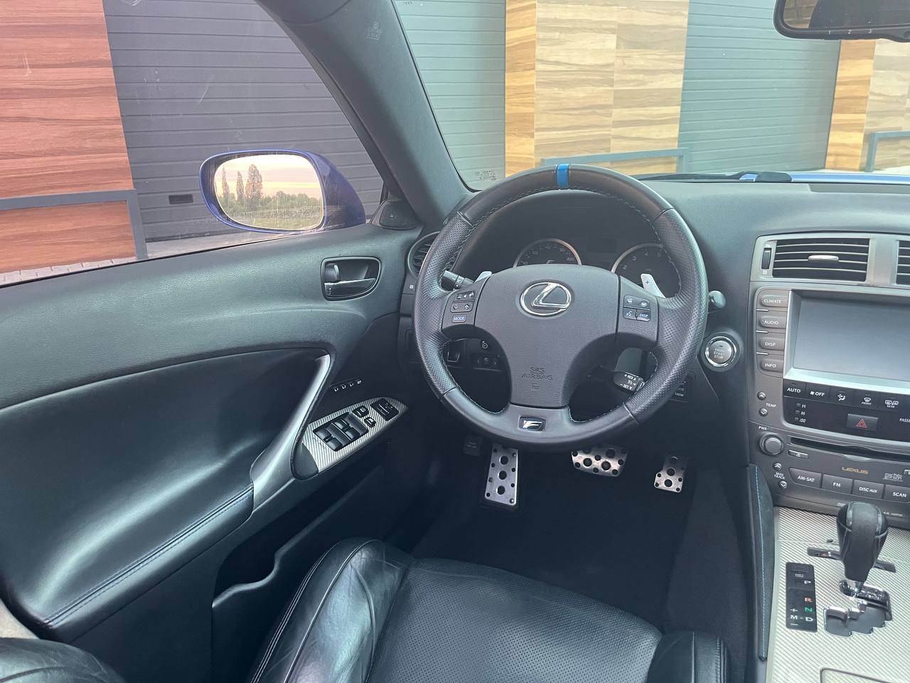 Lexus IS - фото 29