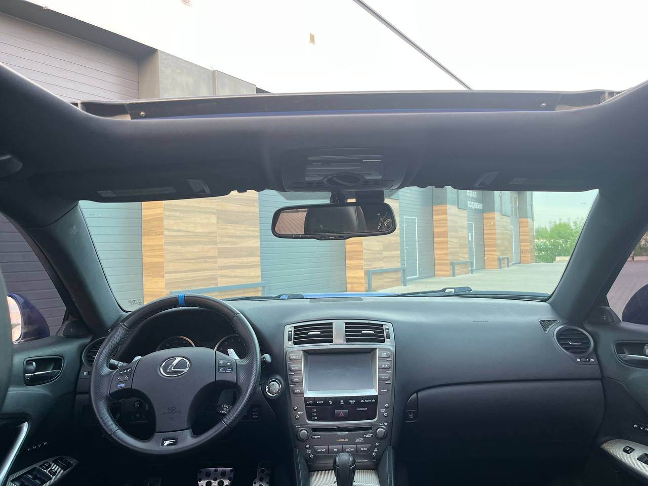 Lexus IS - фото 36