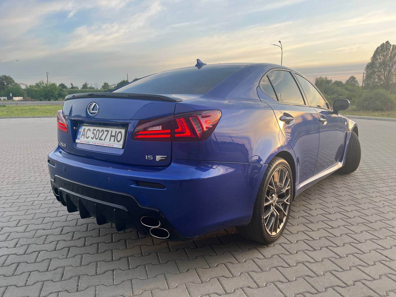 Lexus IS - фото 6