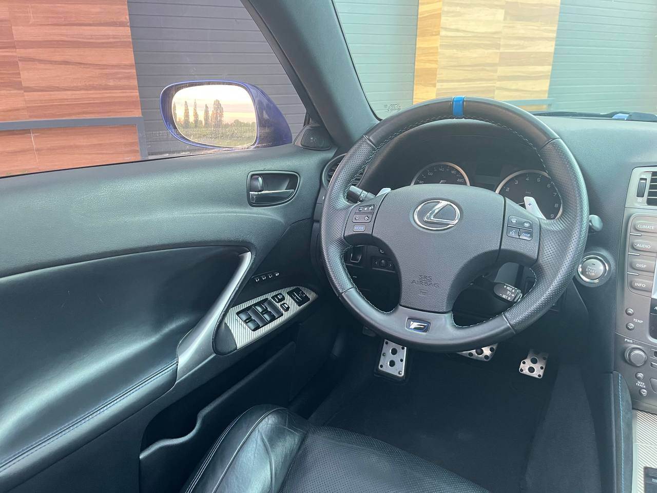 Lexus IS - фото 33