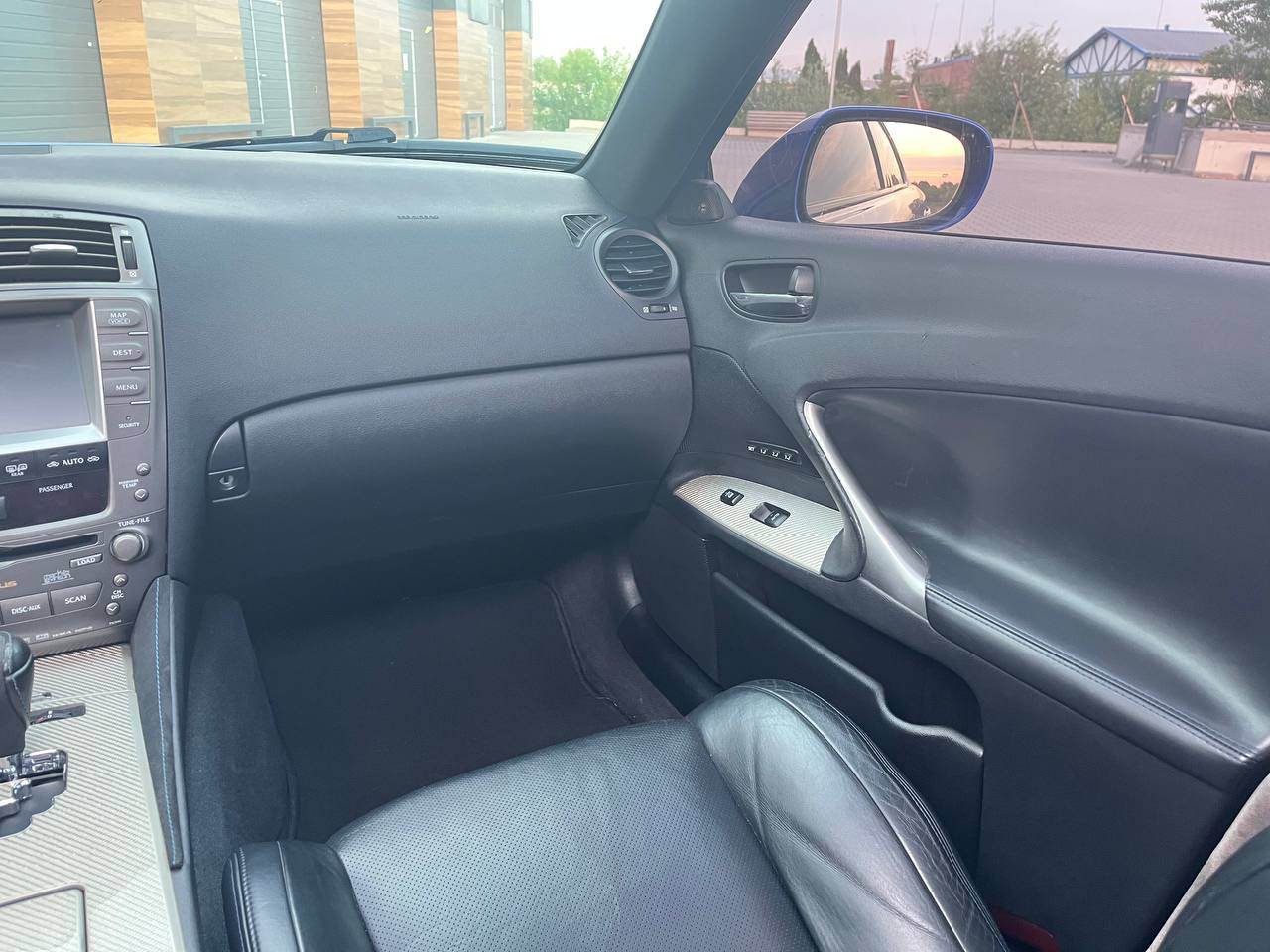 Lexus IS - фото 31