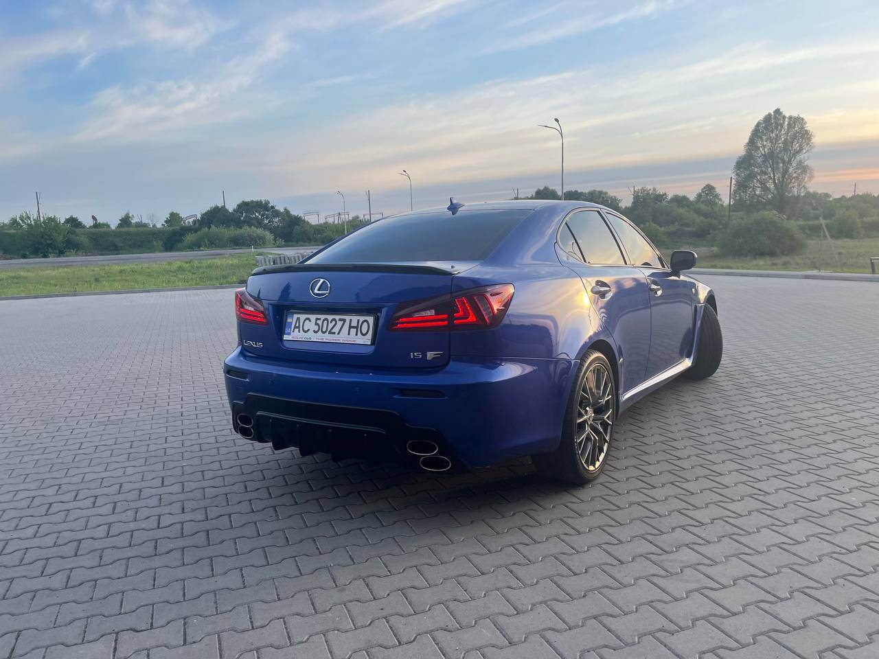 Lexus IS - фото 8