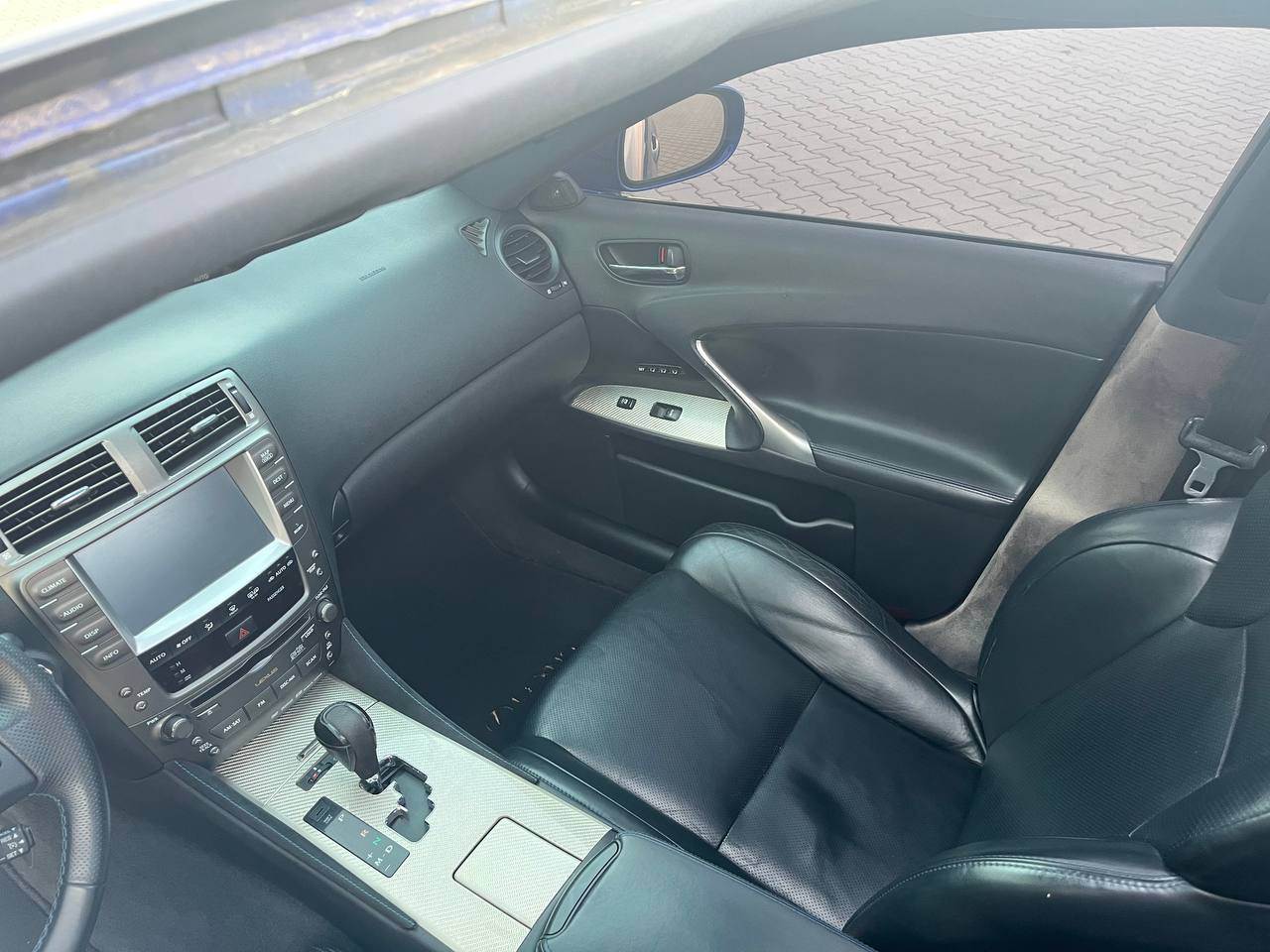 Lexus IS - фото 24