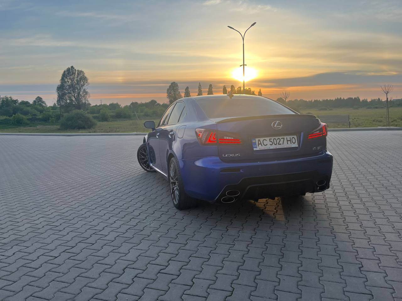 Lexus IS - фото 9