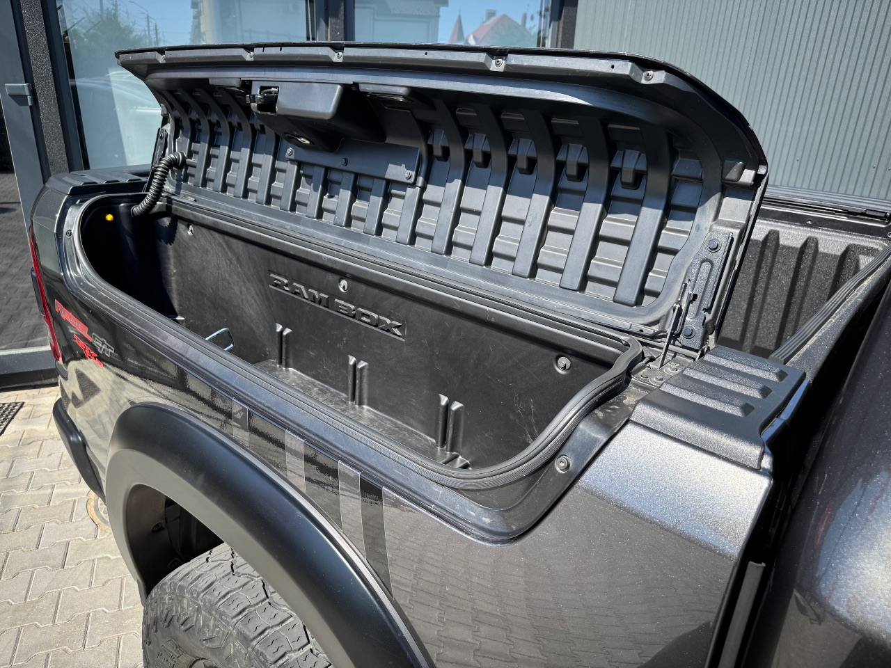 Dodge RAM - фото 9