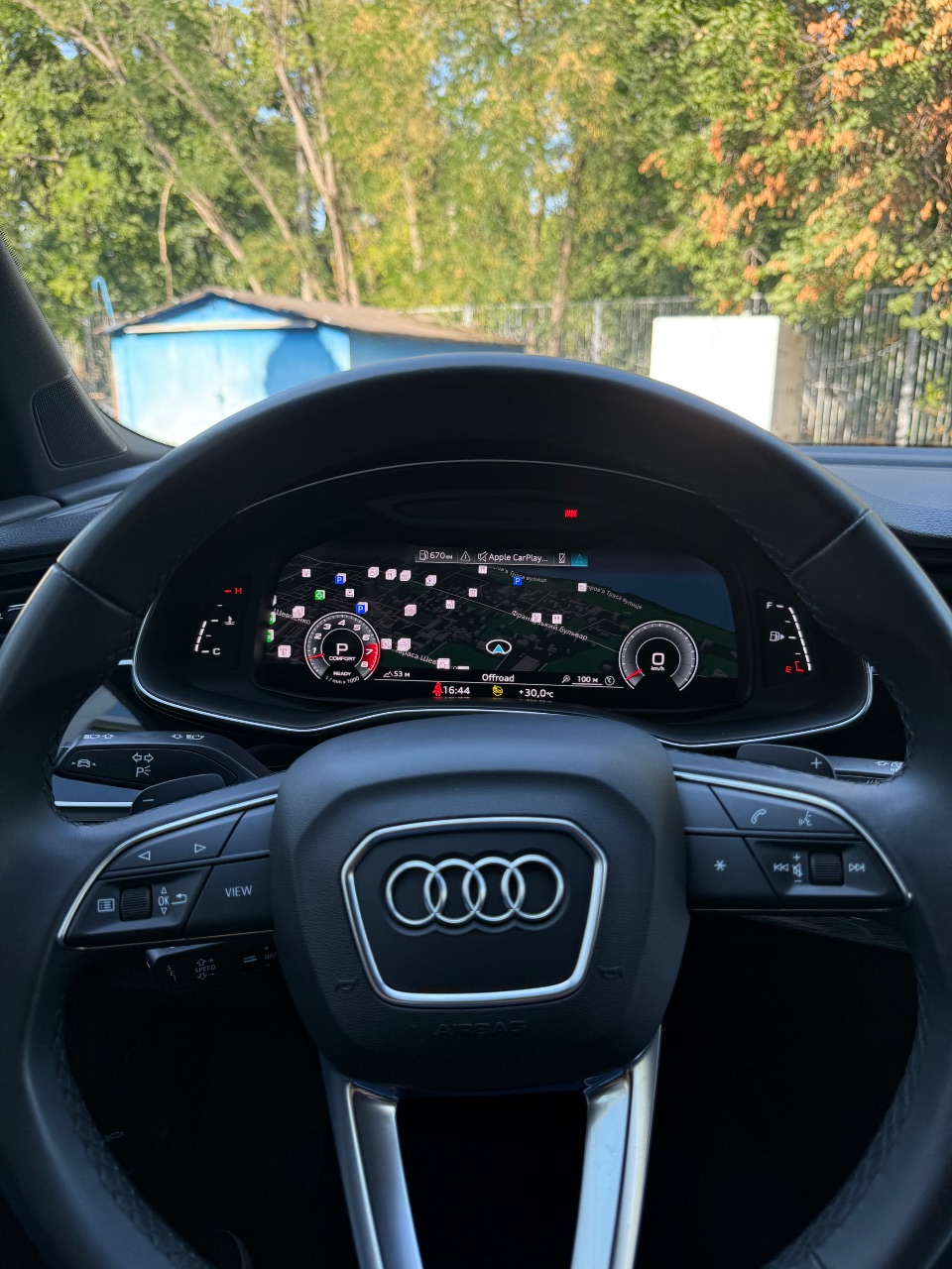 Audi Q7 - фото 9