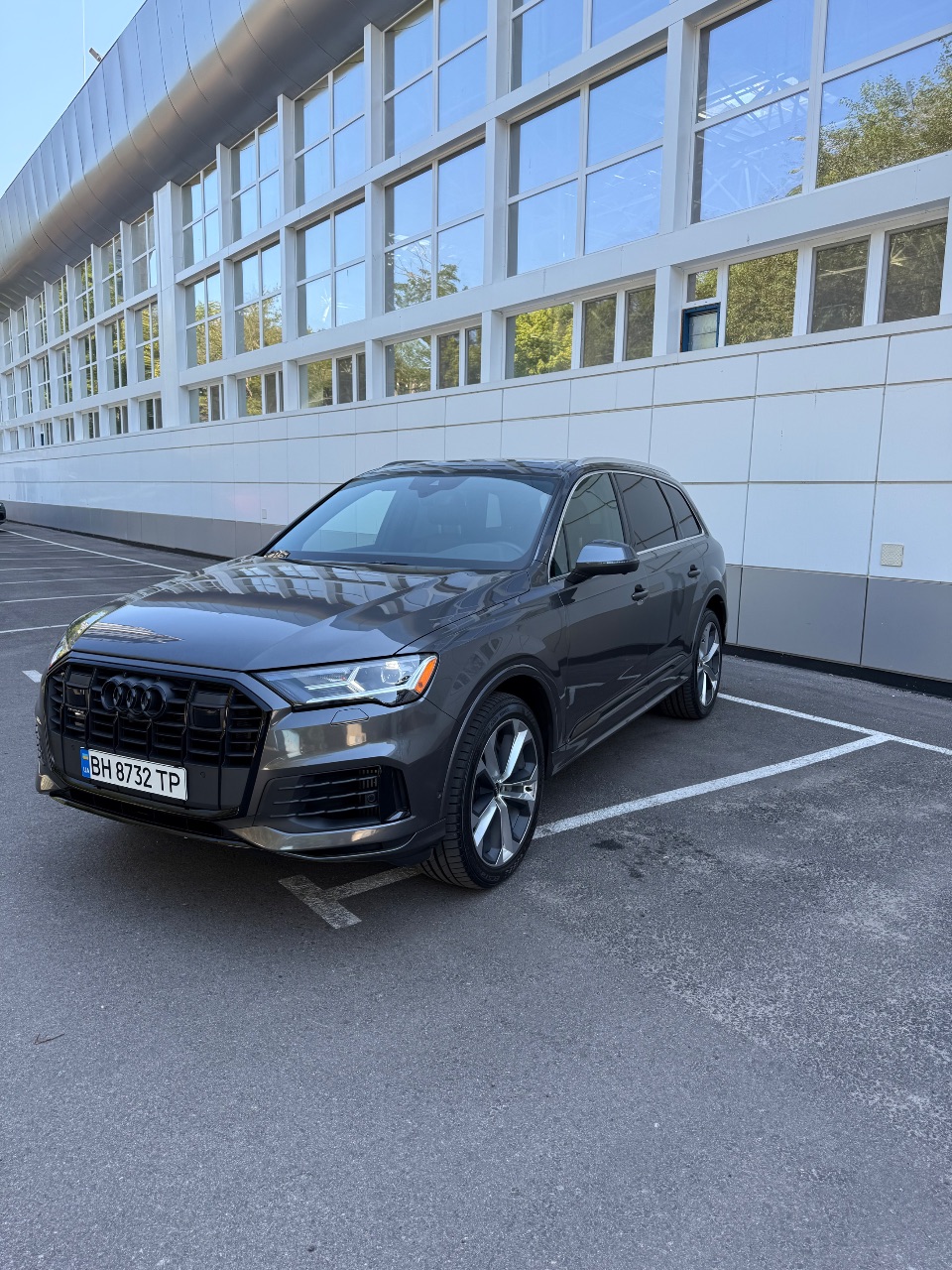 Audi Q7 - фото 3