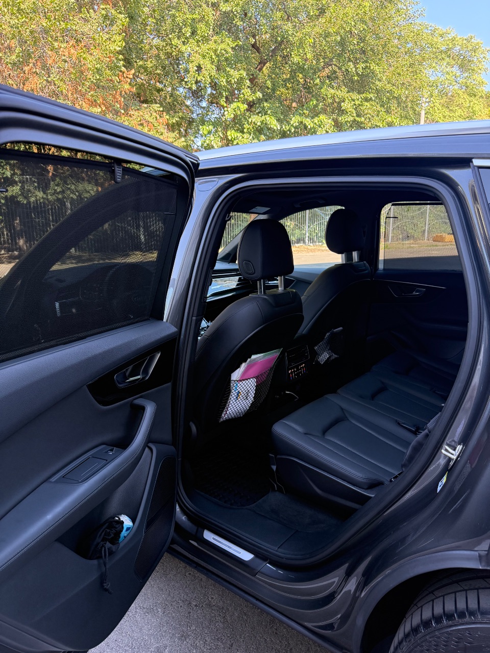 Audi Q7 - фото 16