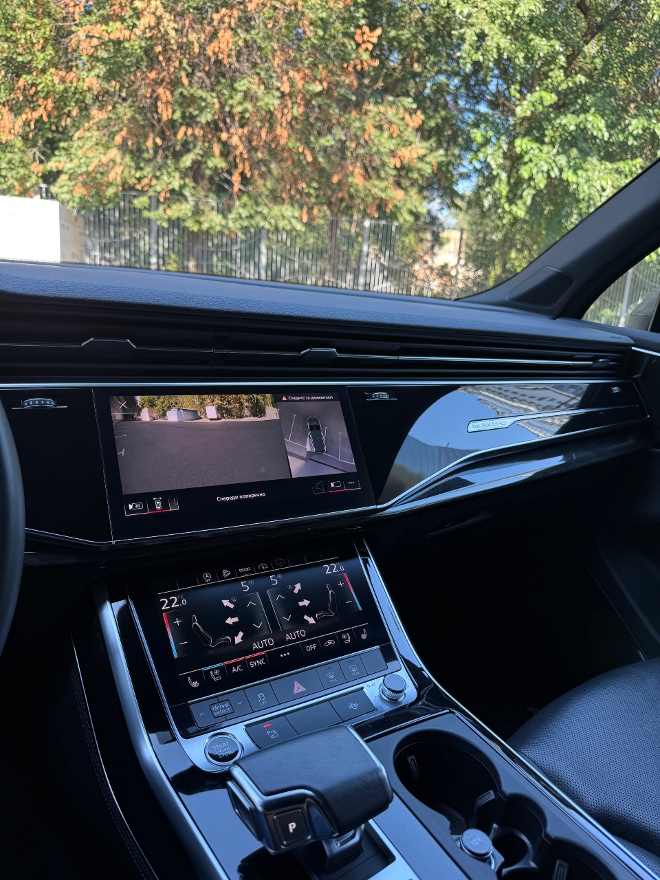 Audi Q7 - фото 10