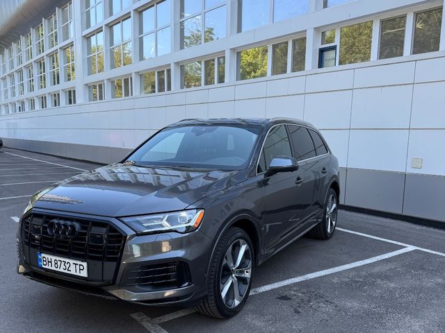 Audi Q7 - фото 3